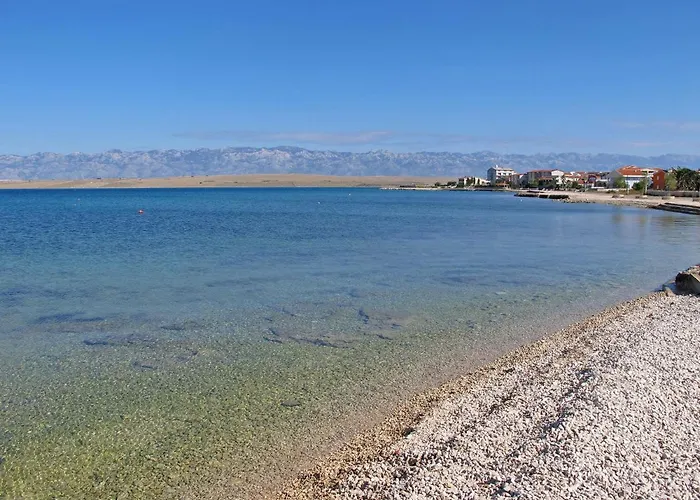 Tin By Interhome 別荘