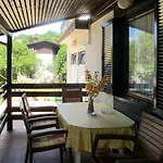 Casa vacanze Tin By Interhome