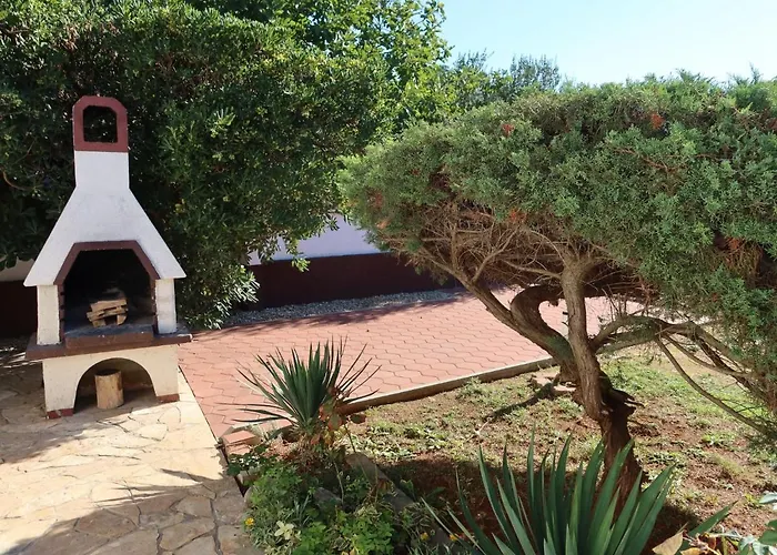 Vakantiehuis Tin By Interhome